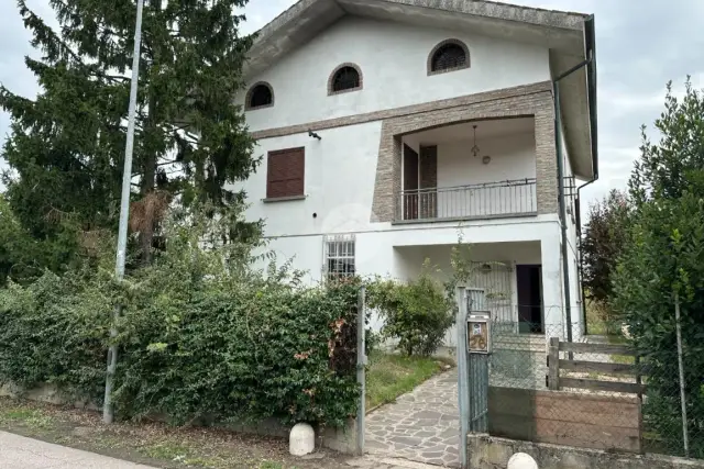 Villa in Via a. Grandi 26, Curtatone - Foto 1