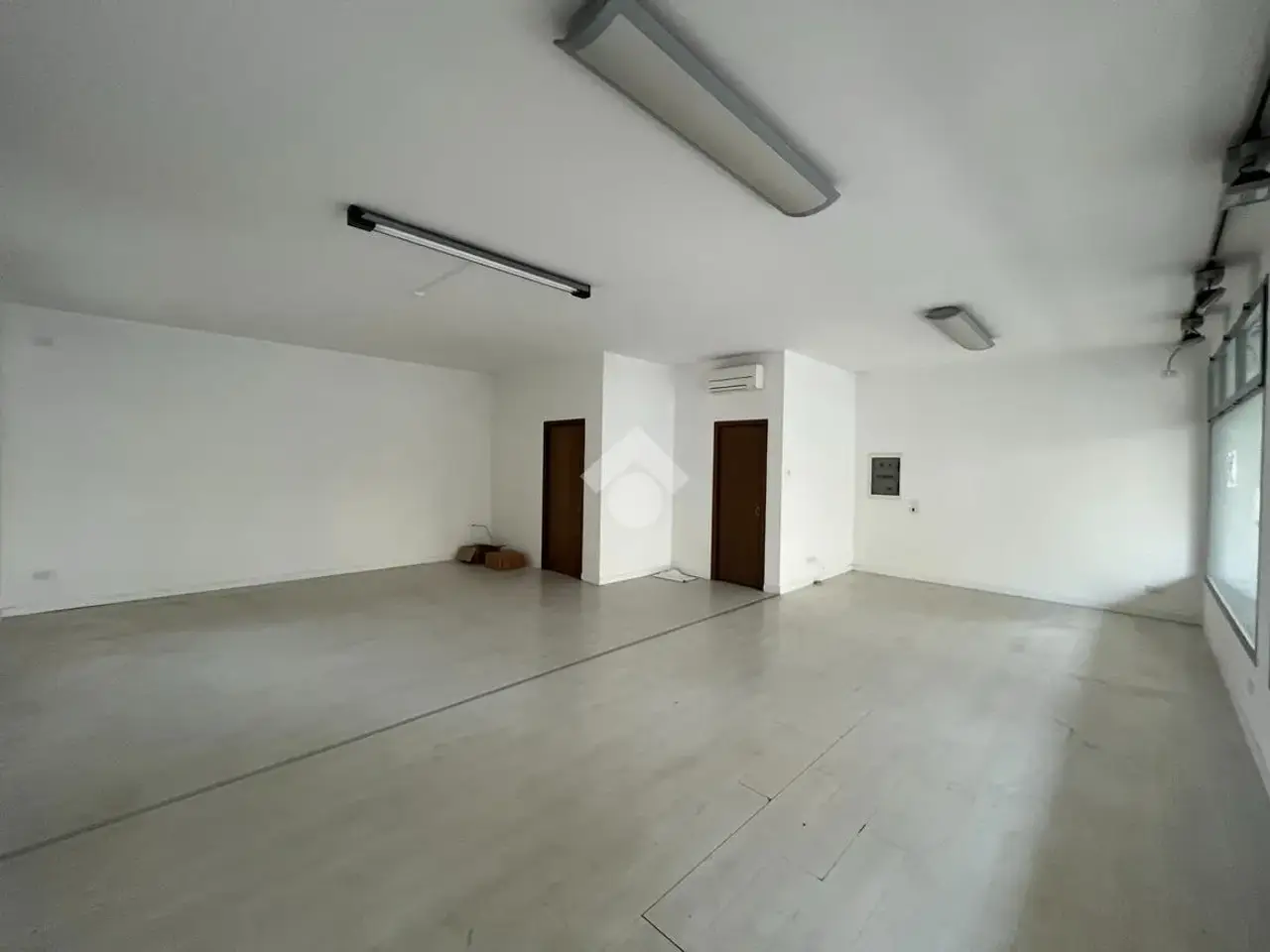 Negozio in Via C. Agostini 99, San Martino di Lupari, {3} - Foto 1