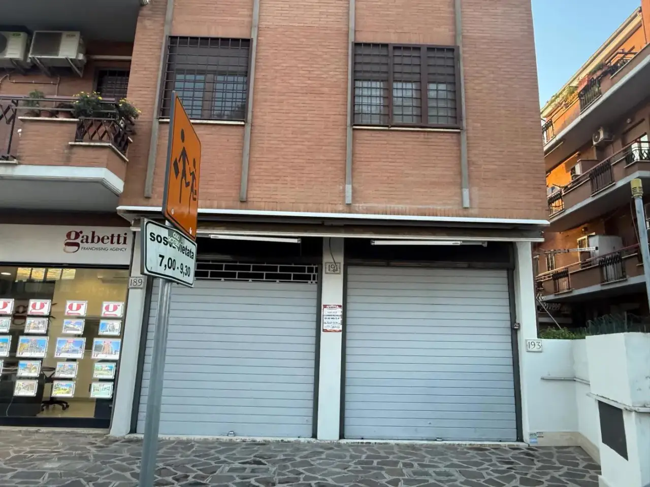 Negozio in Via Gasperina, Roma, {3} - Foto 1