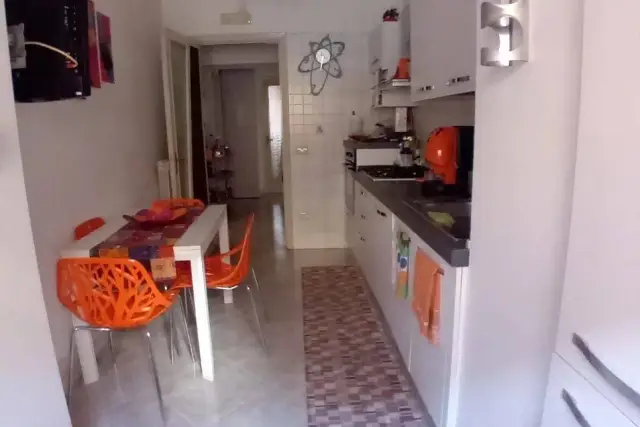 Dreizimmerwohnung in Via Giosuè Carducci 18, San Nicola la Strada - Foto 1