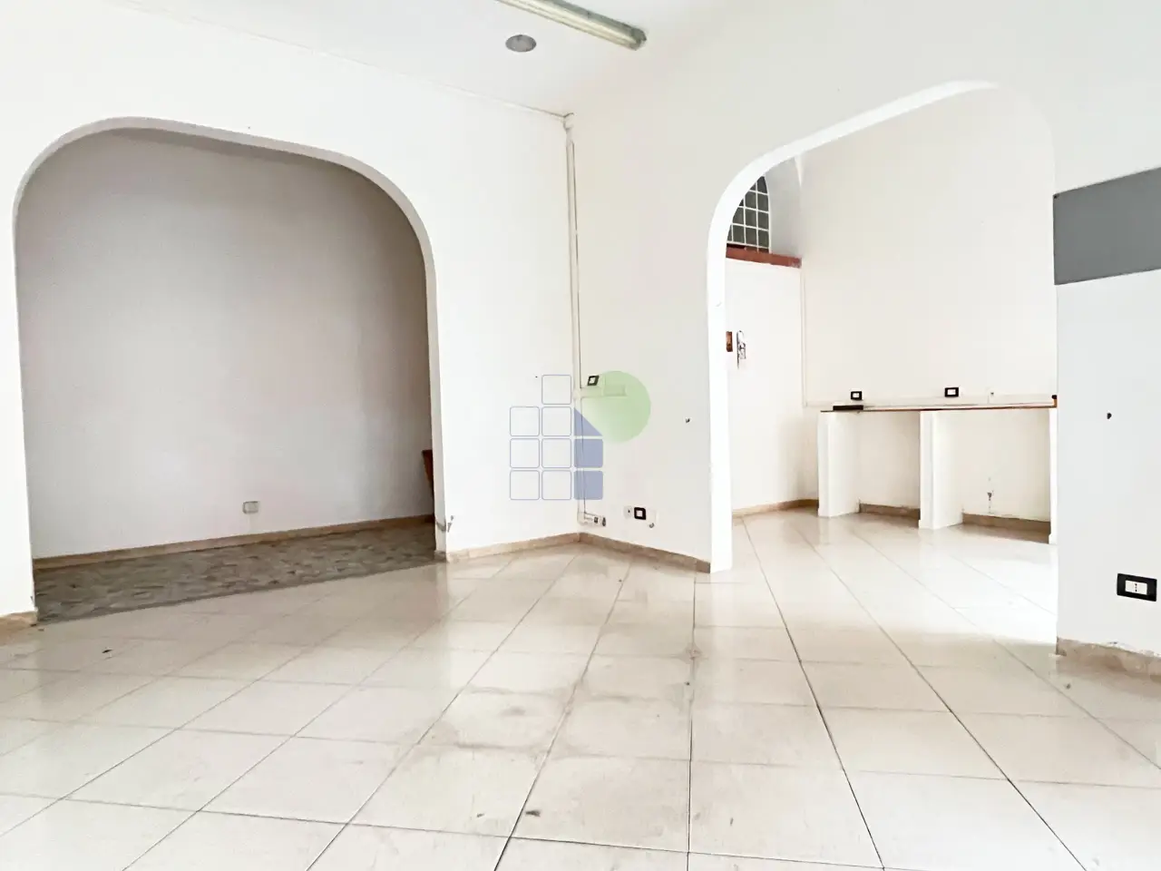 Palazzina commerciale in Via Buontalenti 22, Livorno, {3} - Foto 1