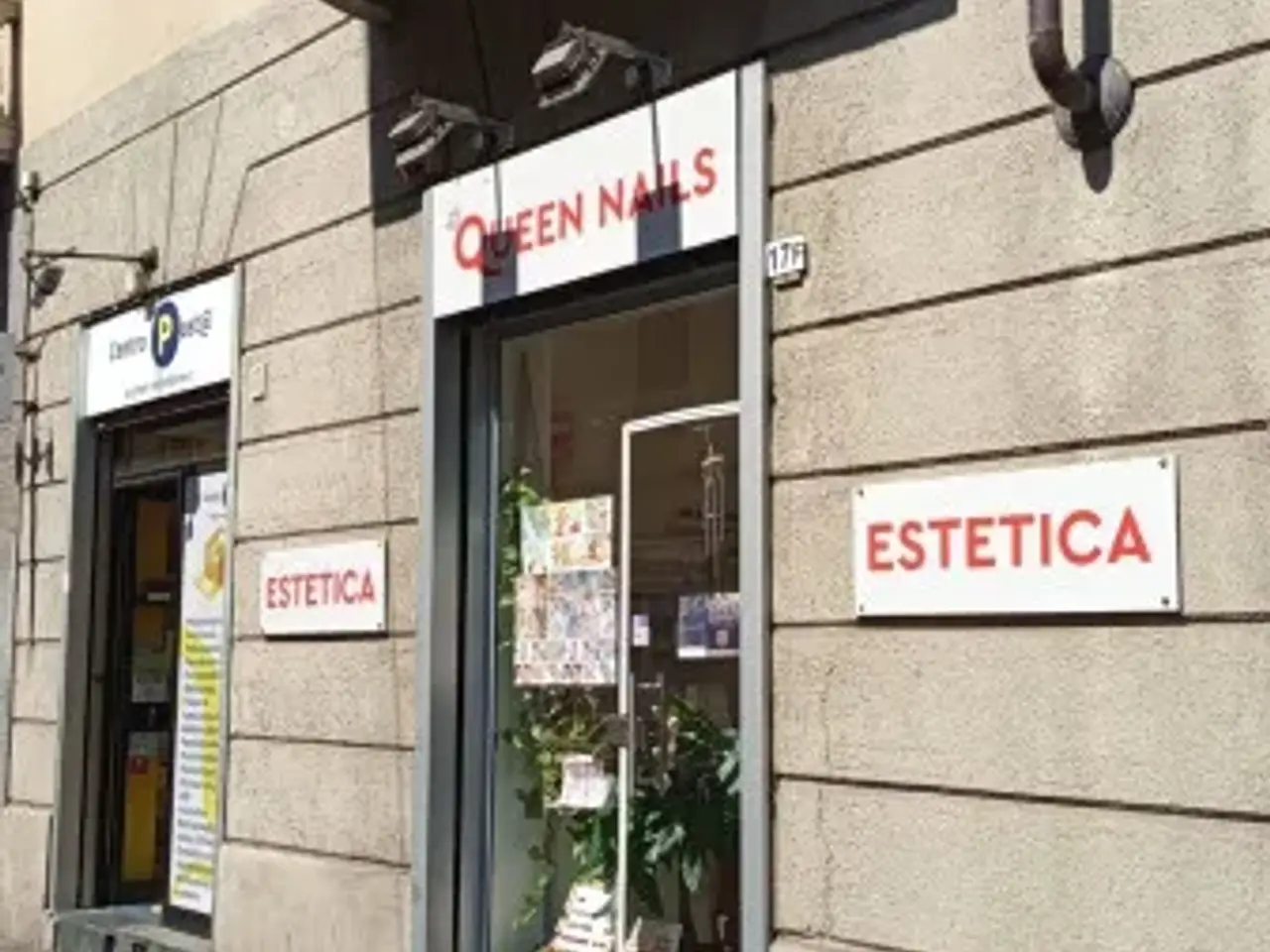 Negozio in Via Chiesa della Salute 17, Torino, {3} - Foto 1