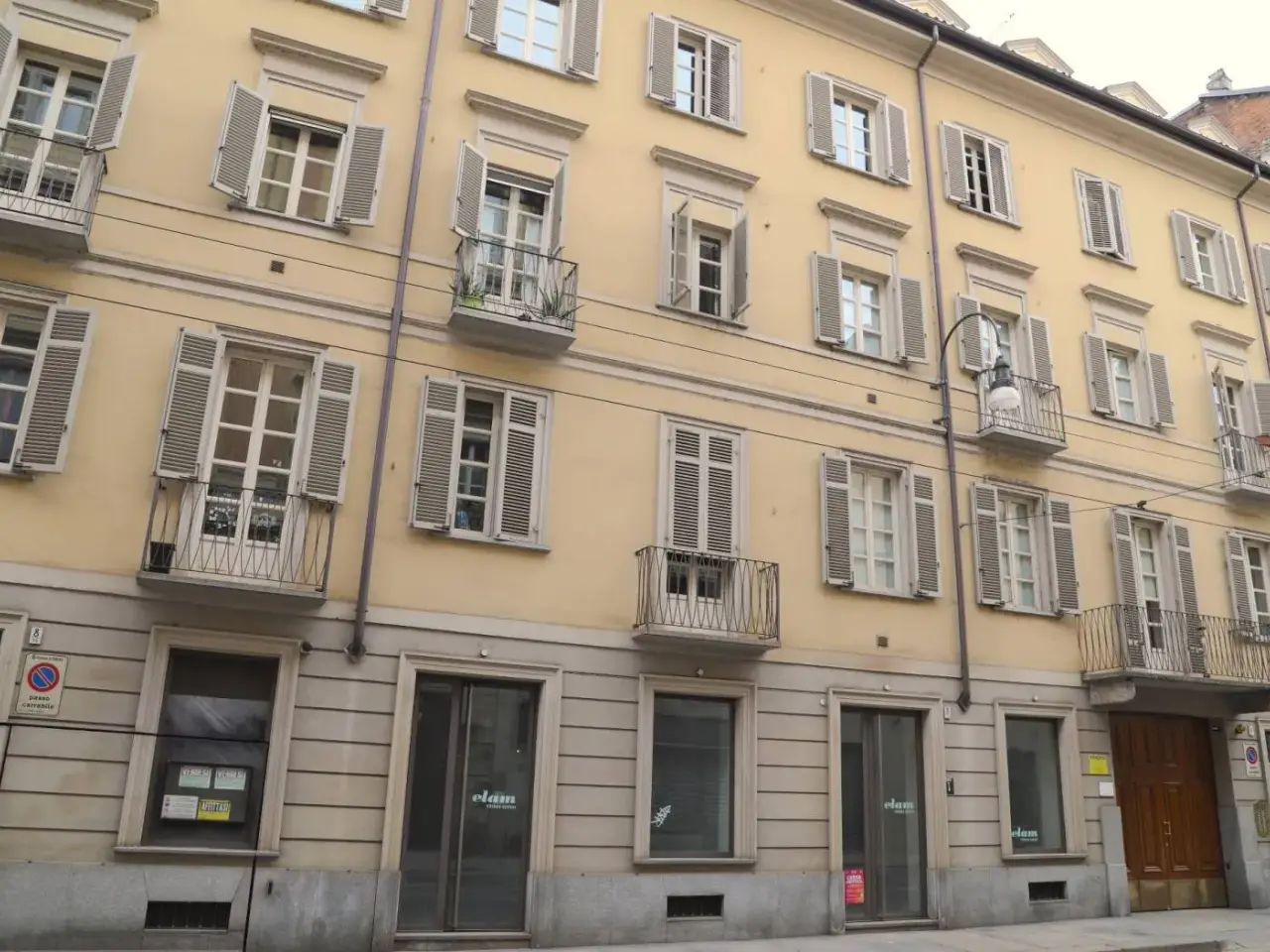 Negozio in Via Eusebio Bava 8, 10124, Torino, Torino, {3} - Foto 1