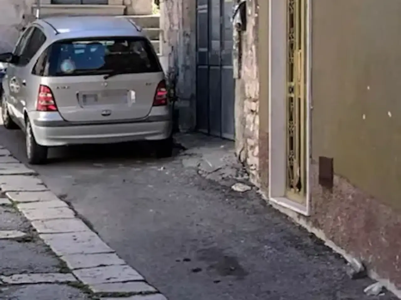 Parcheggio chiuso in Via Iachinoto Saverio, Modica, {3} - Foto 1