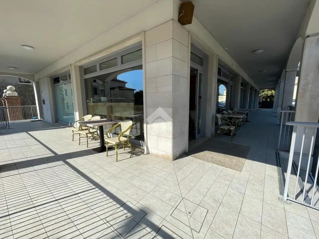 Negozio in Piazza Cavalieri di Vittorio Veneto 1, Stra, {3} - Foto 2
