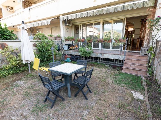 Terraced house in Via Larga 99, Luni - Photo 1