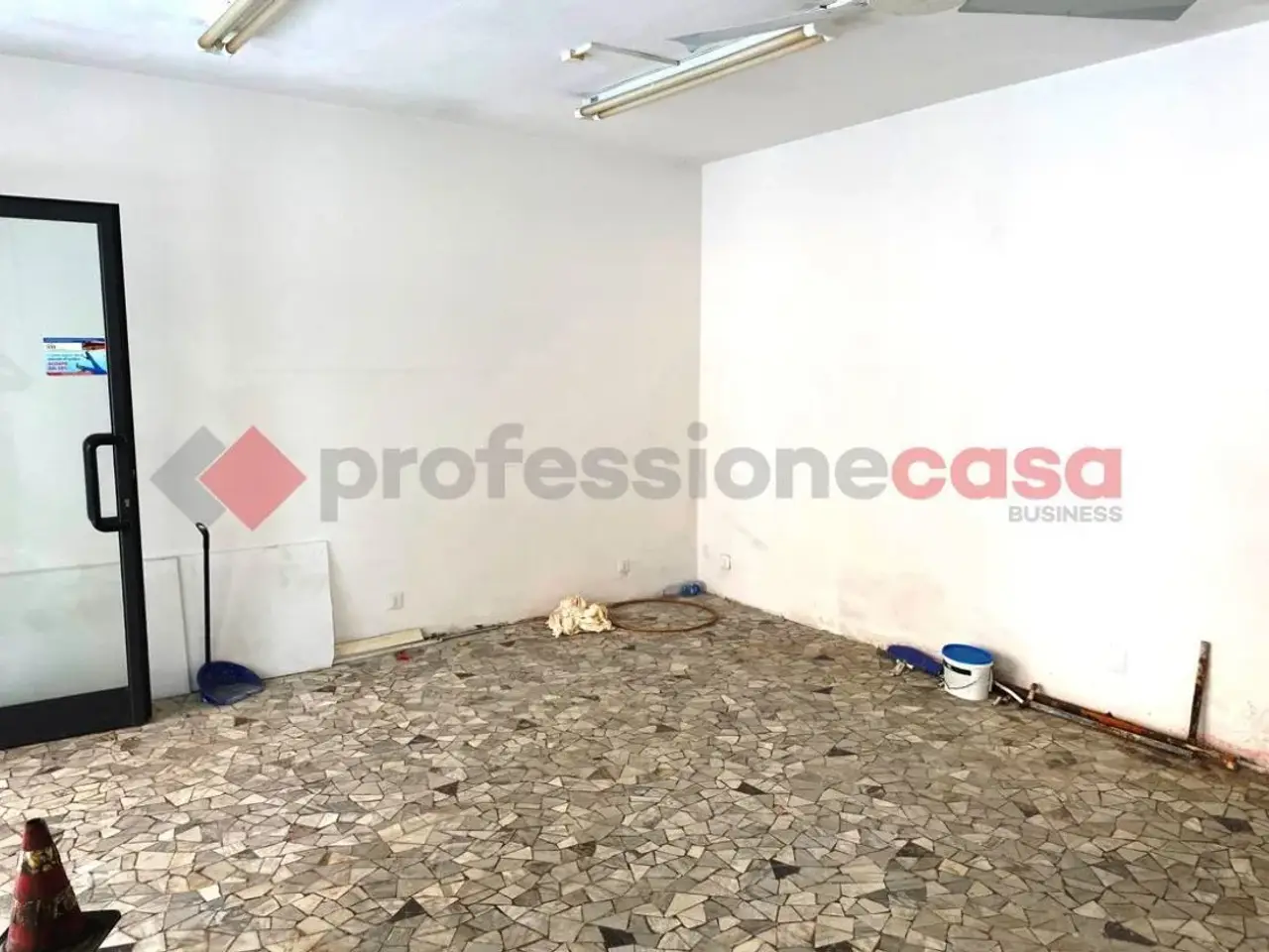 Negozio in , Livorno, {3} - Foto 1