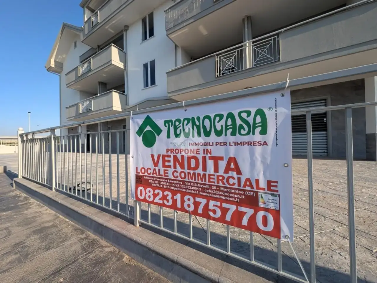 Negozio in Via Nocelle 83, Portico Di Caserta, {3} - Foto 1