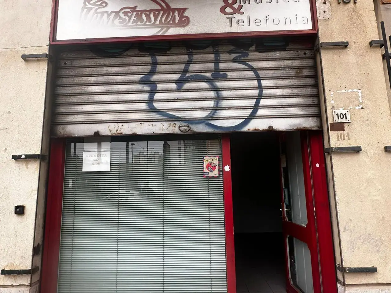 Negozio in Via Leonardo da Vinci 101, Palermo, {3} - Foto 2