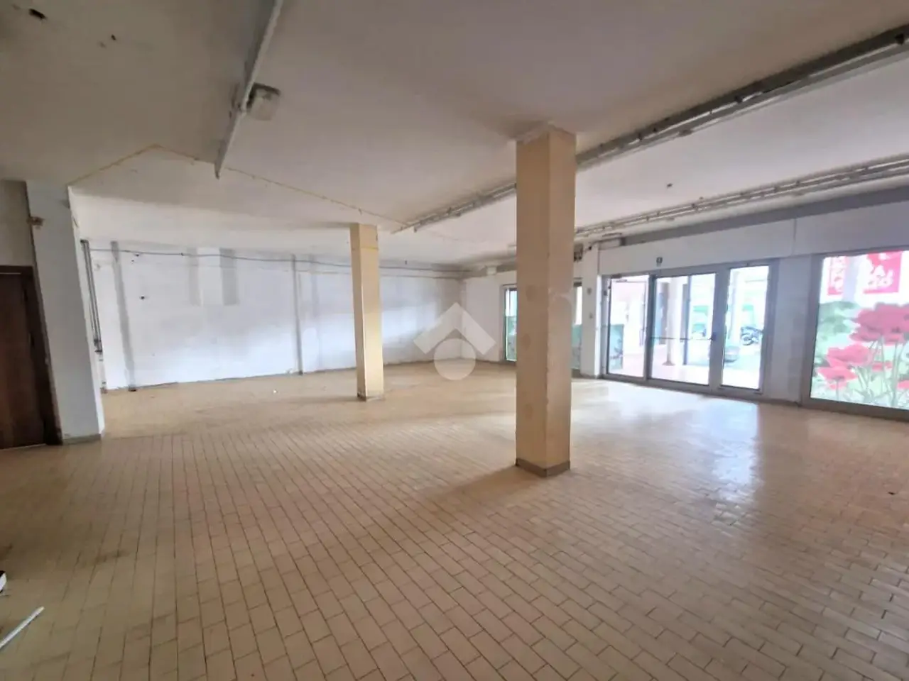 Negozio in Via Udine 2, Villorba, {3} - Foto 1