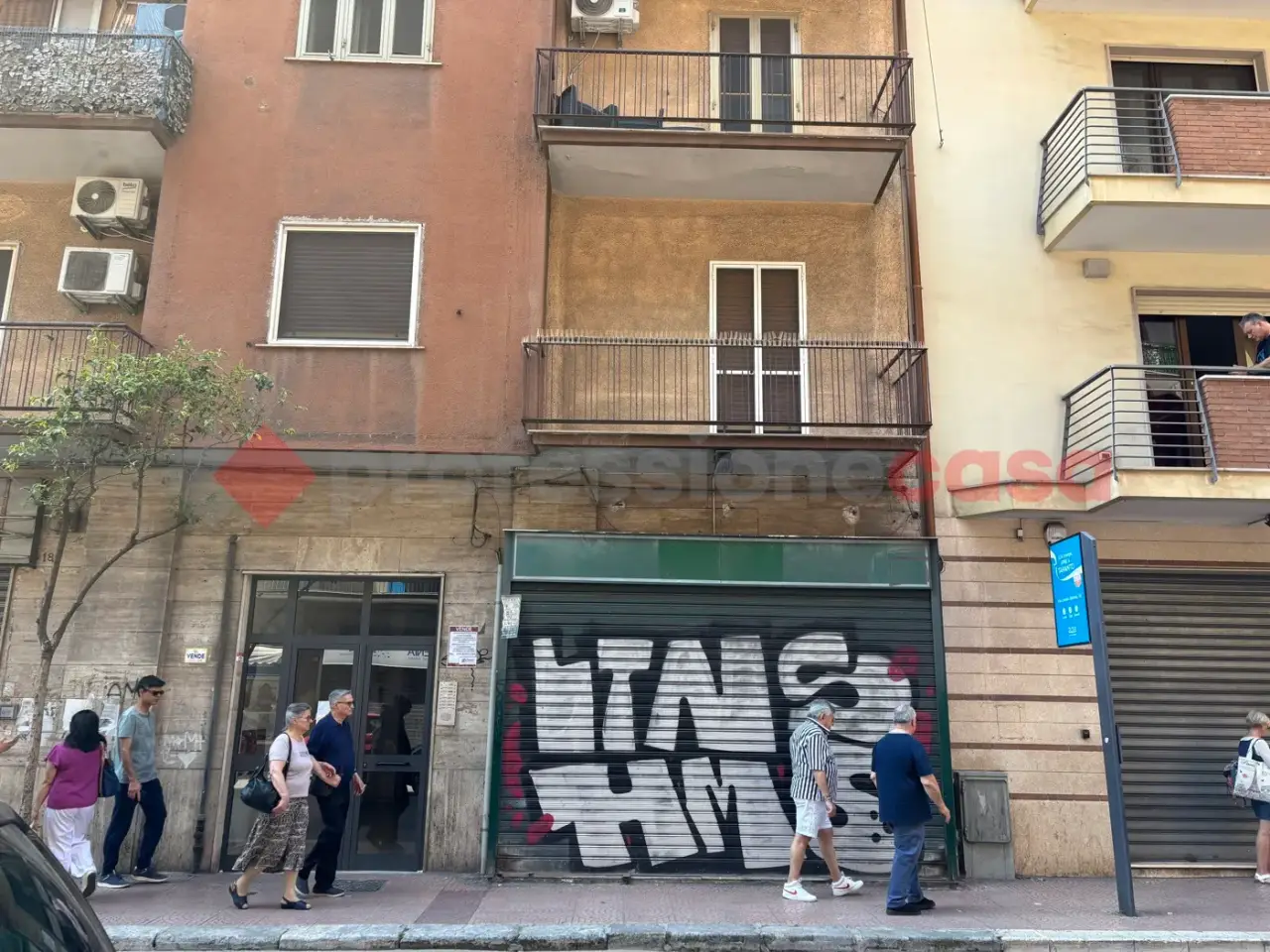 Negozio in Via Cesare Battisti  182, Taranto, {3} - Foto 1