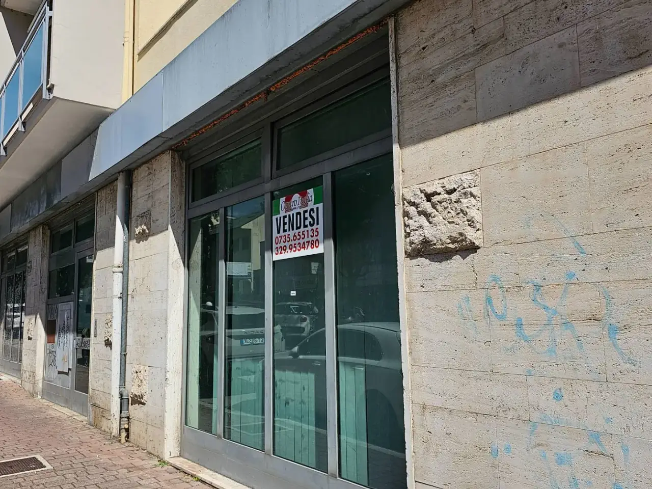 Negozio in Via Napoli 42, Ascoli Piceno, {3} - Foto 2
