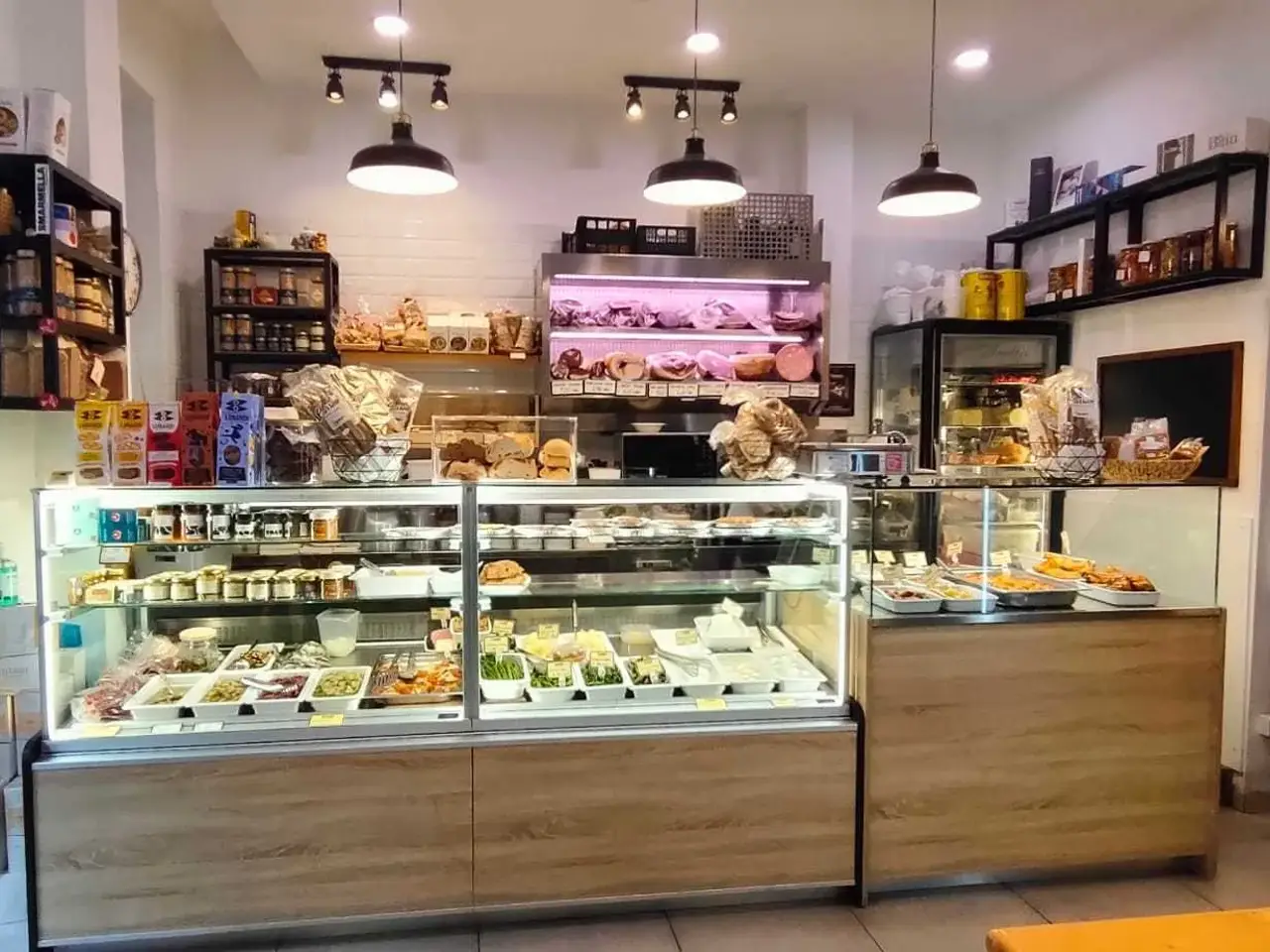 Rosticceria in Viale Eritrea 18, Roma, {3} - Foto 1