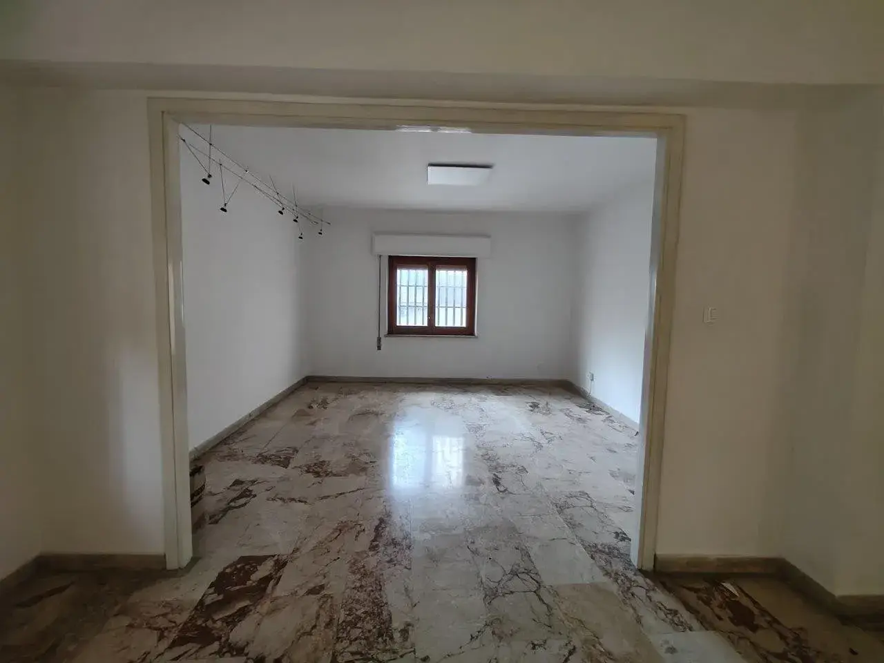 Ufficio in Corso Umberto I 99, Bagheria, {3} - Foto 2