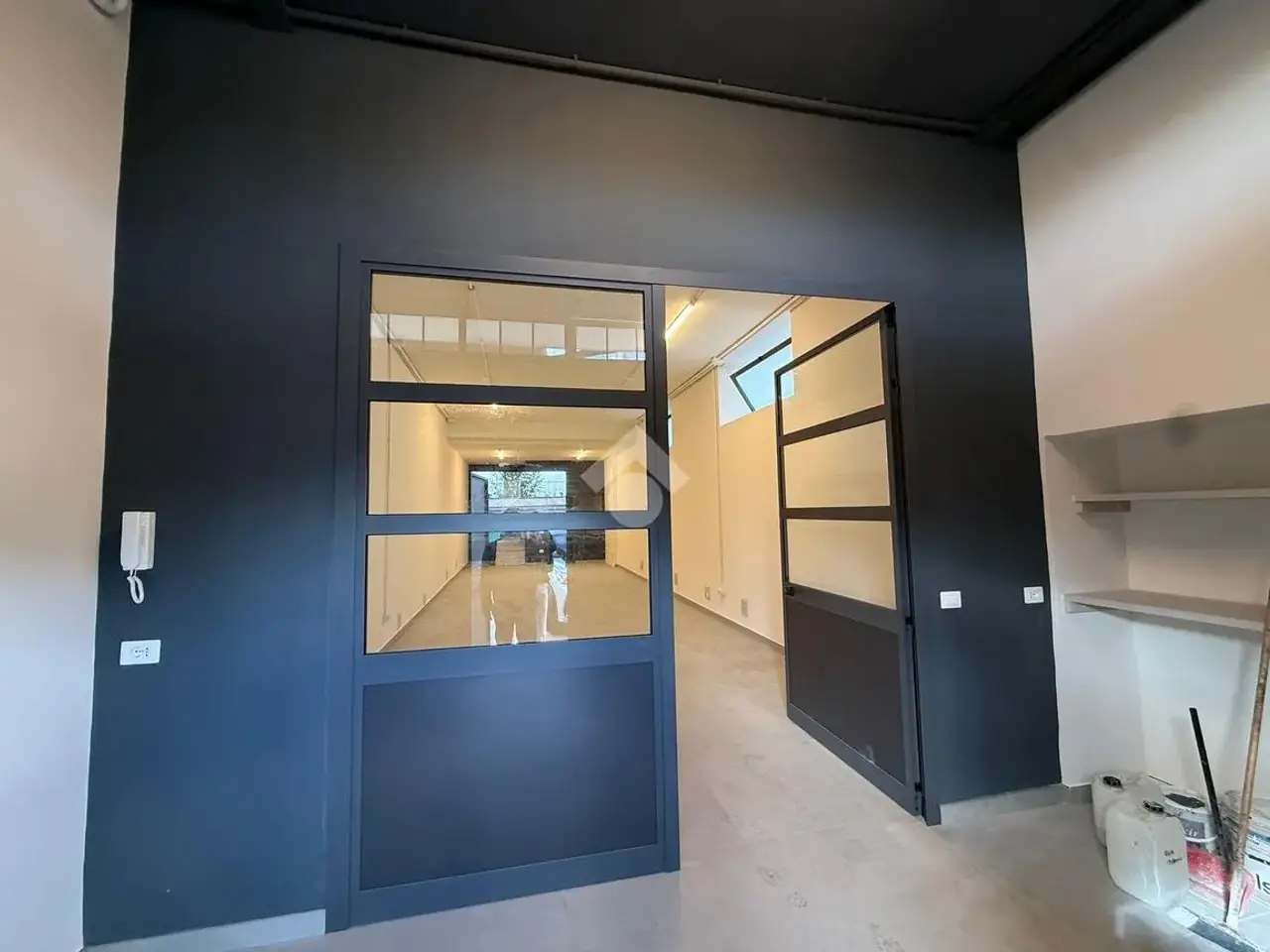Magazzino in Via Marino Falconi 11, San Sebastiano Al Vesuvio, {3} - Foto 2