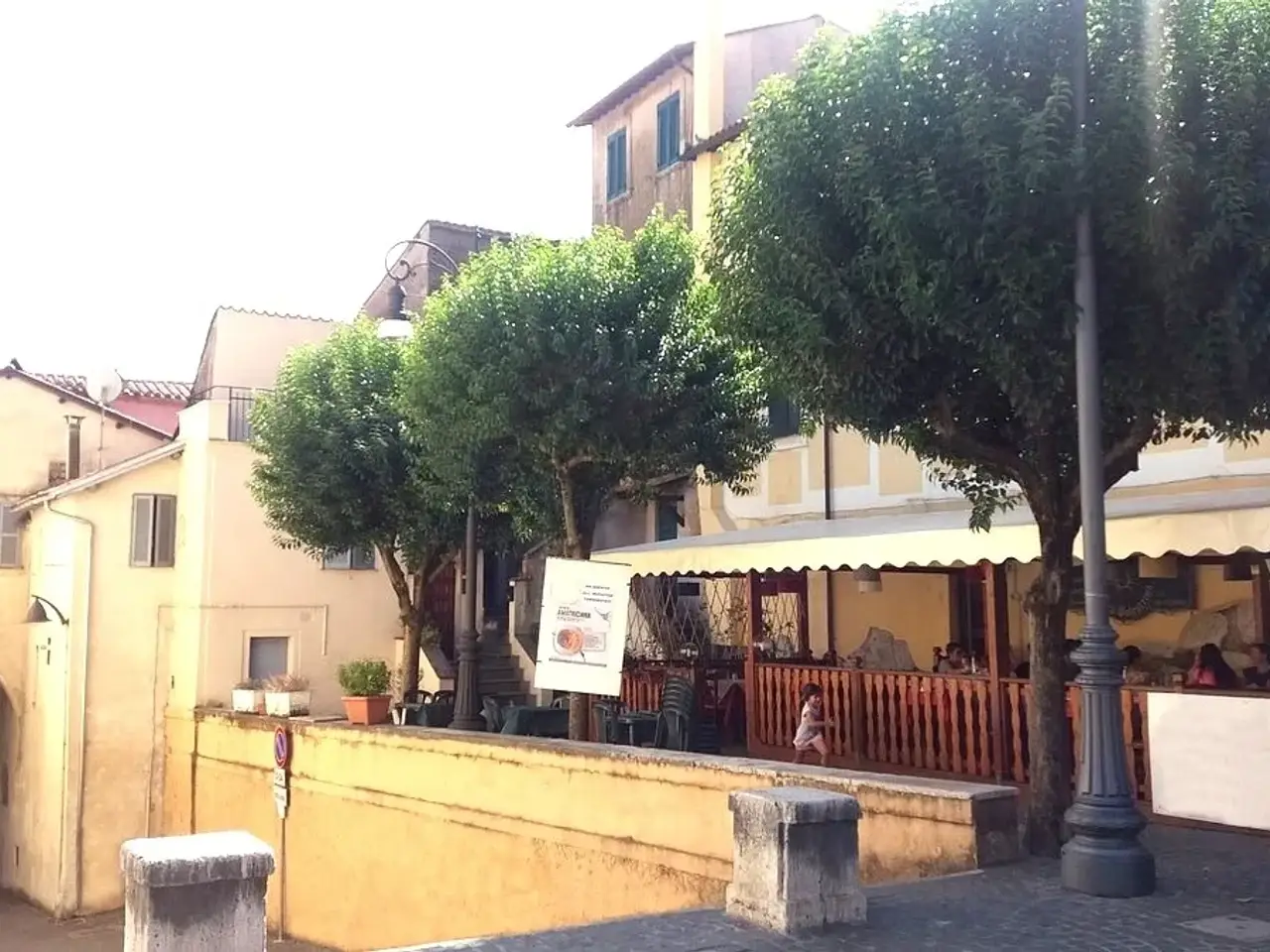 Negozio in Piazza di Santa Maria degli Angeli 9, Palestrina, {3} - Foto 1