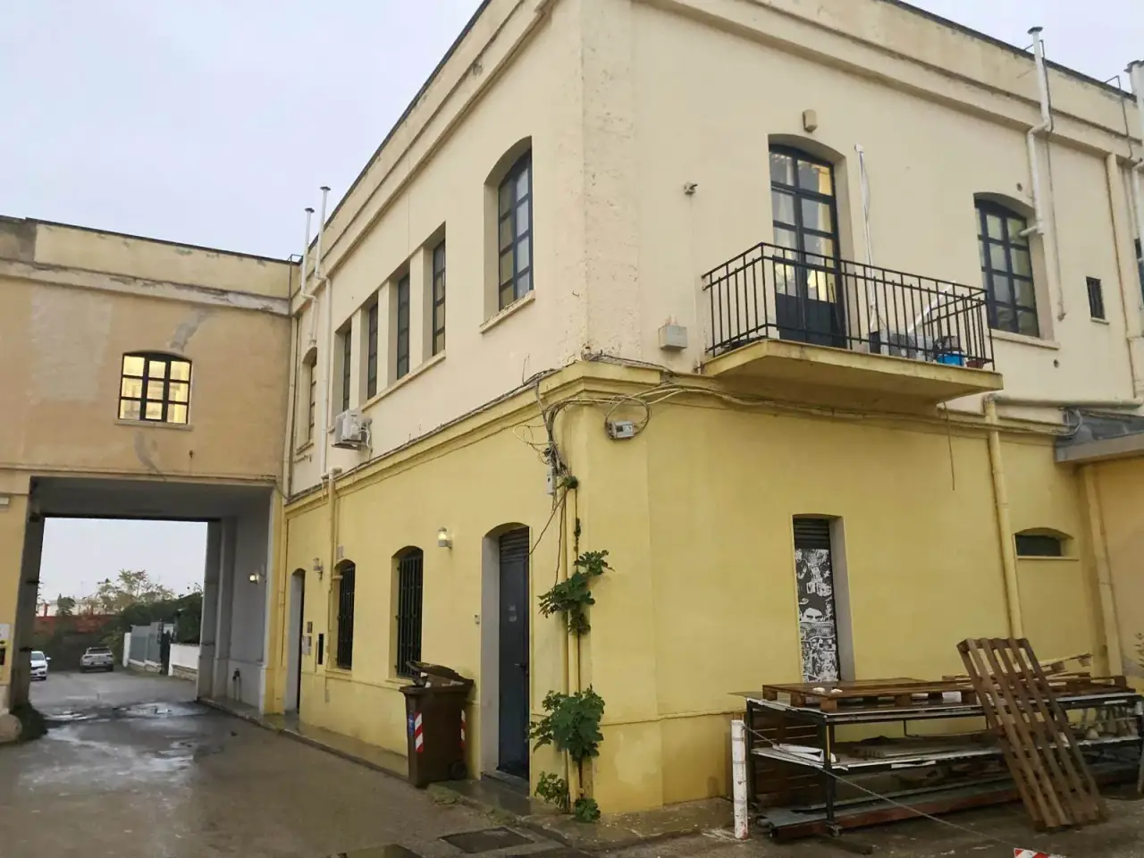 Ufficio in  Bari, Bari, {3} - Foto 1