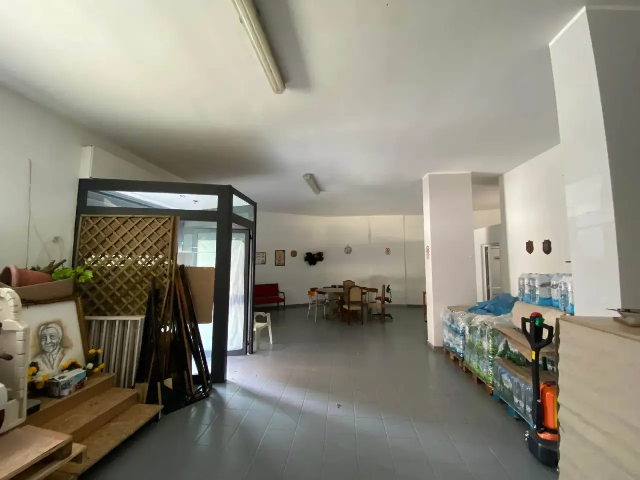 Locale commerciale in Via Sciabelle, San Vito/Lama/Carelli, Taranto, Taranto, Taranto, {3} - Foto 2