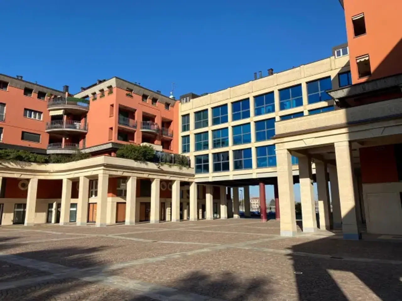 Ufficio in Viale Montebello, Voghera, {3} - Foto 1