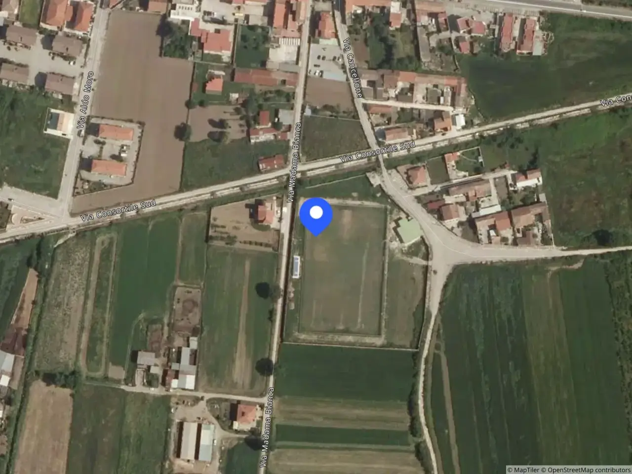 Fabbricato misto in Via Madama Bianca 81 81, Santa Maria La Fossa, {3} - Foto 1