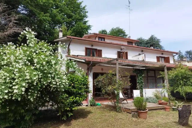 Villa in Via dell'Orsa Maggiore, Rignano Flaminio - Foto 1