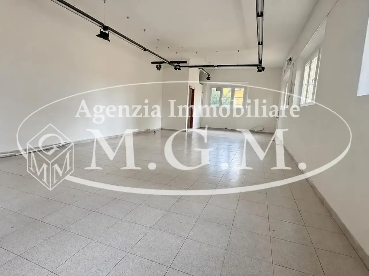Laboratorio in , Vicopisano, {3} - Foto 2