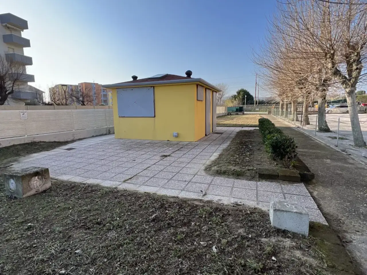 Esercizio commerciale in Via Ammiraglio Cappelini, Fano, {3} - Foto 1