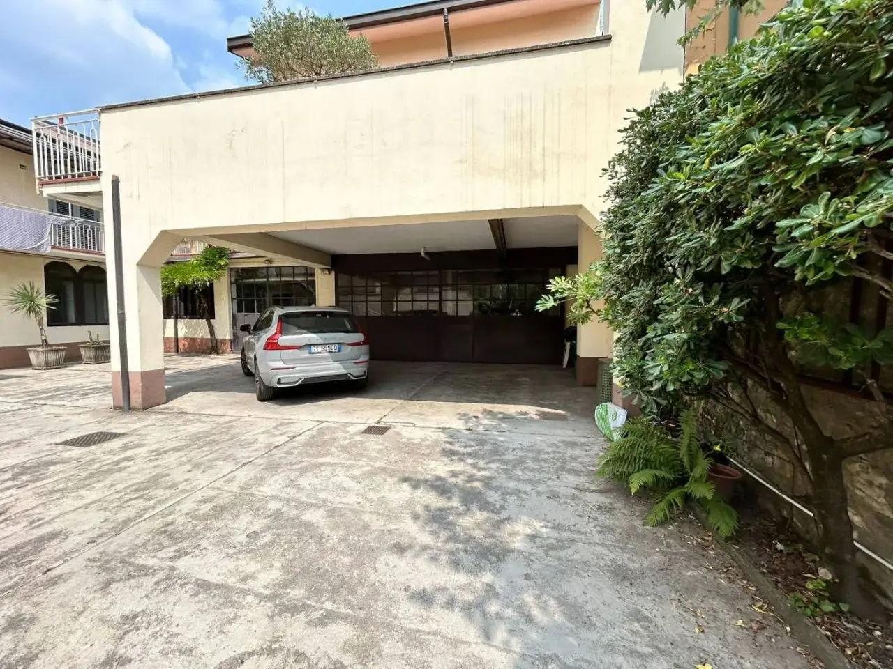 Magazzino in Via Risorgimento 53, Lecco, {3} - Foto 1