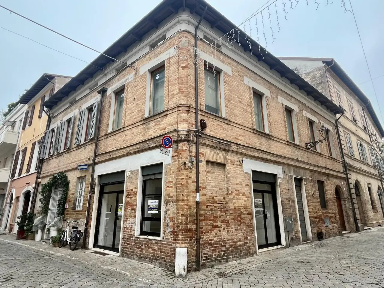 Palazzina commerciale in , Senigallia, {3} - Foto 1