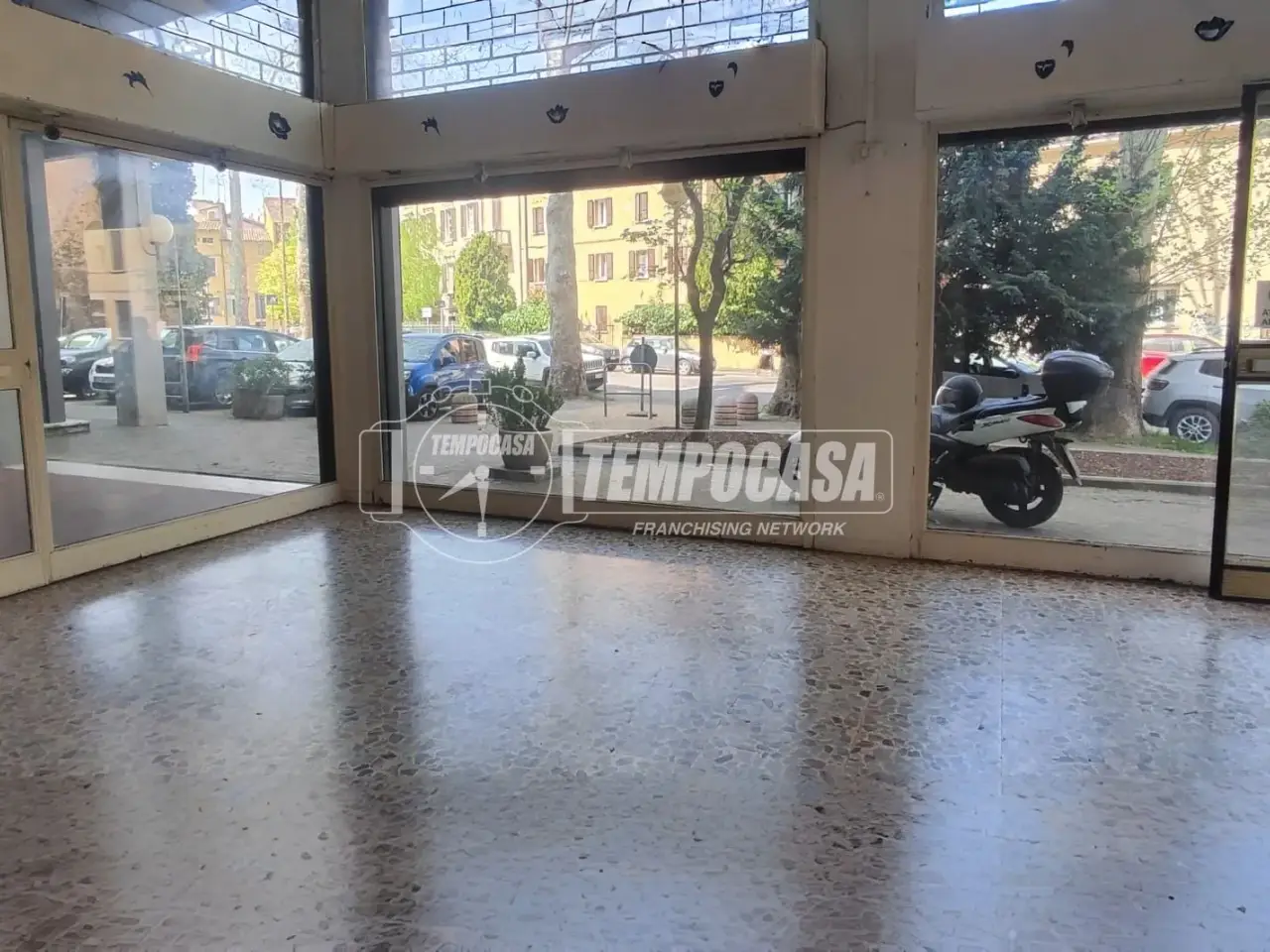 Negozio in , Reggio nell'Emilia, {3} - Foto 1