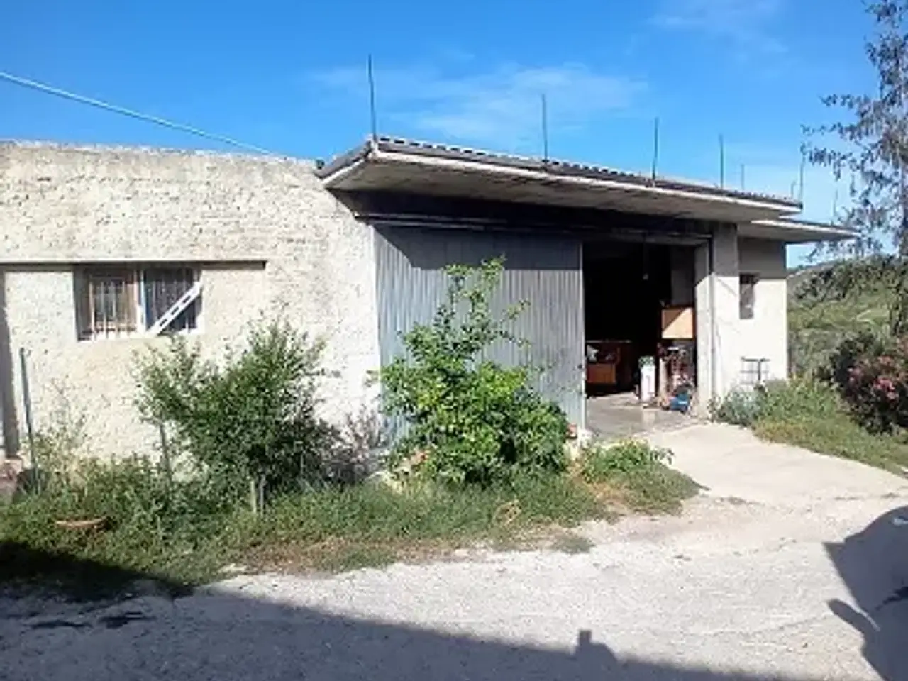 Magazzino in Contrada Montupoli Avenna, Miglianico, {3} - Foto 1
