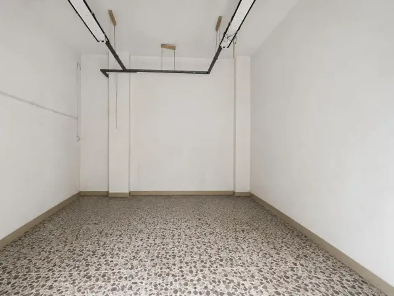 Magazzino in Via Alba, Canelli, {3} - Foto 1