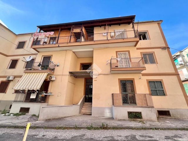 3-room flat in Via Arbusto 76, Marano di Napoli - Photo 1