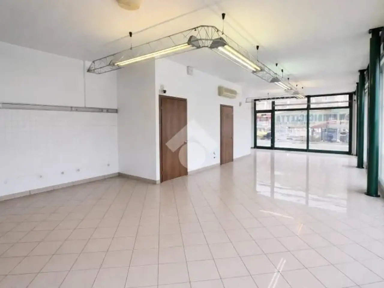 Negozio in Via Kennedy 4217, San Giorgio in Bosco, {3} - Foto 1