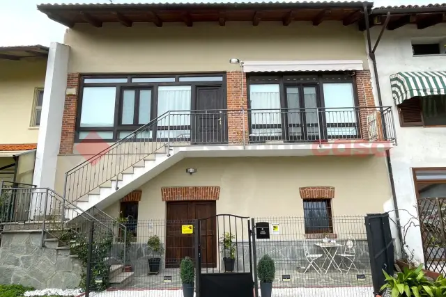 Casa indipendente in Via San Pietro Val Lemina 60, Pinerolo - Foto 1