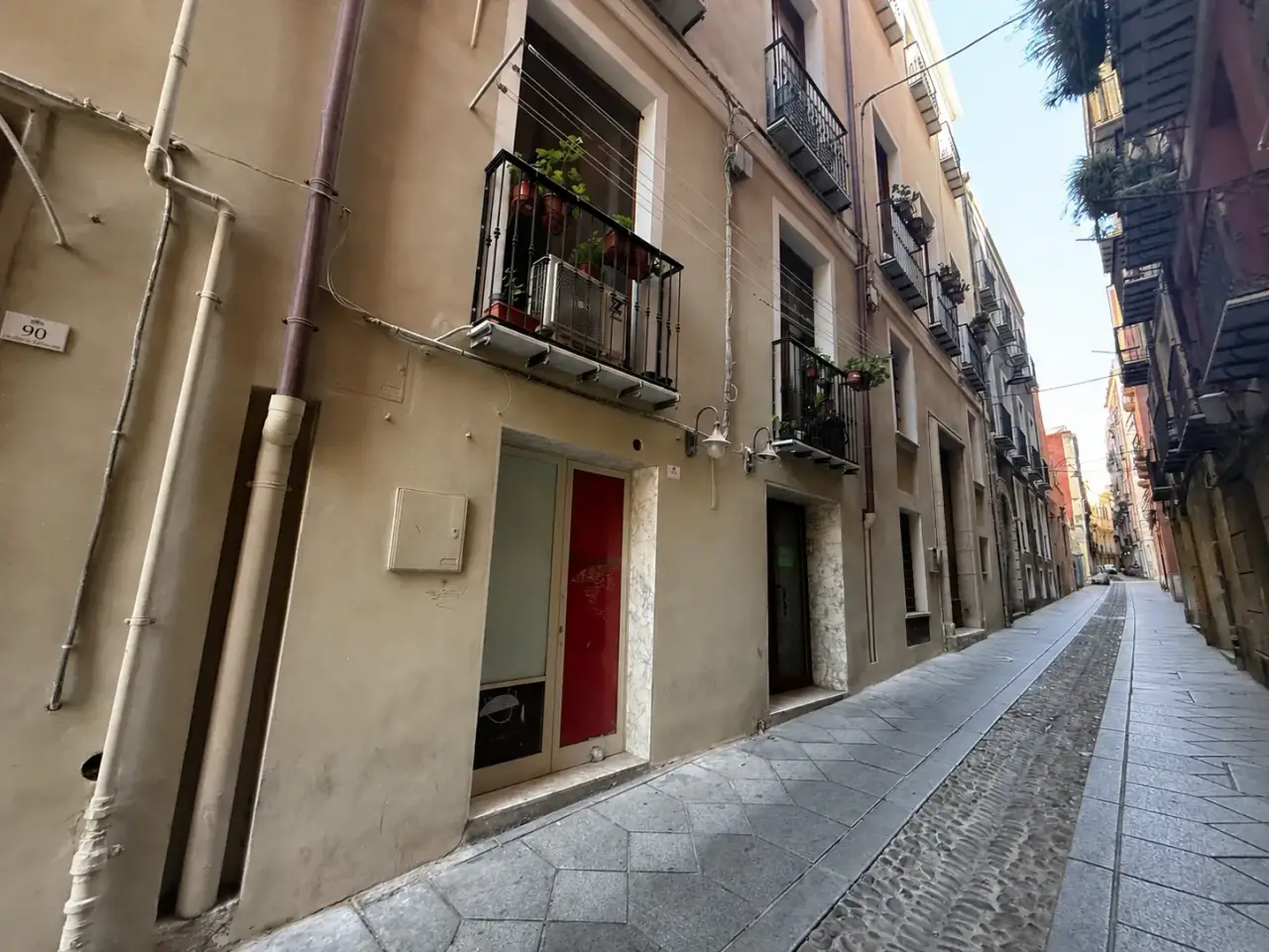 Negozio in Via Alberto Lamarmora 92, Cagliari, {3} - Foto 1