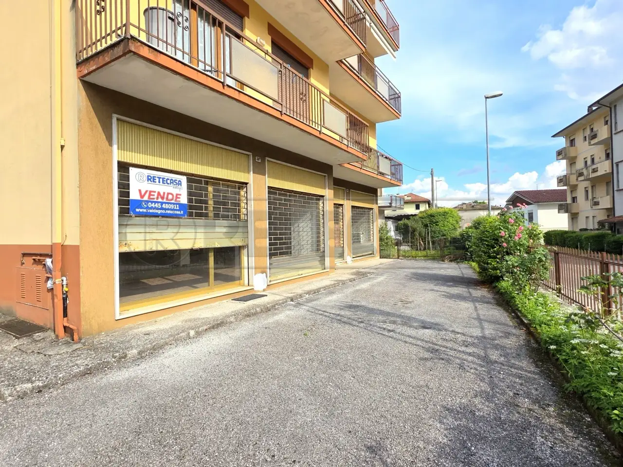 Palazzina commerciale in , Valdagno, {3} - Foto 1