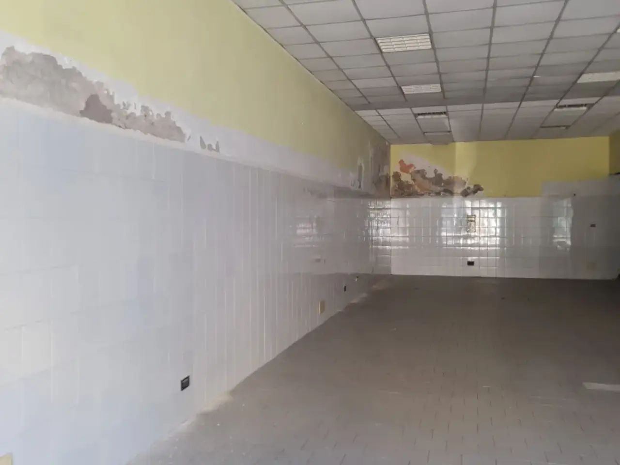 Immobile commerciale in Via Achille Grandi, Scafati, {3} - Foto 1