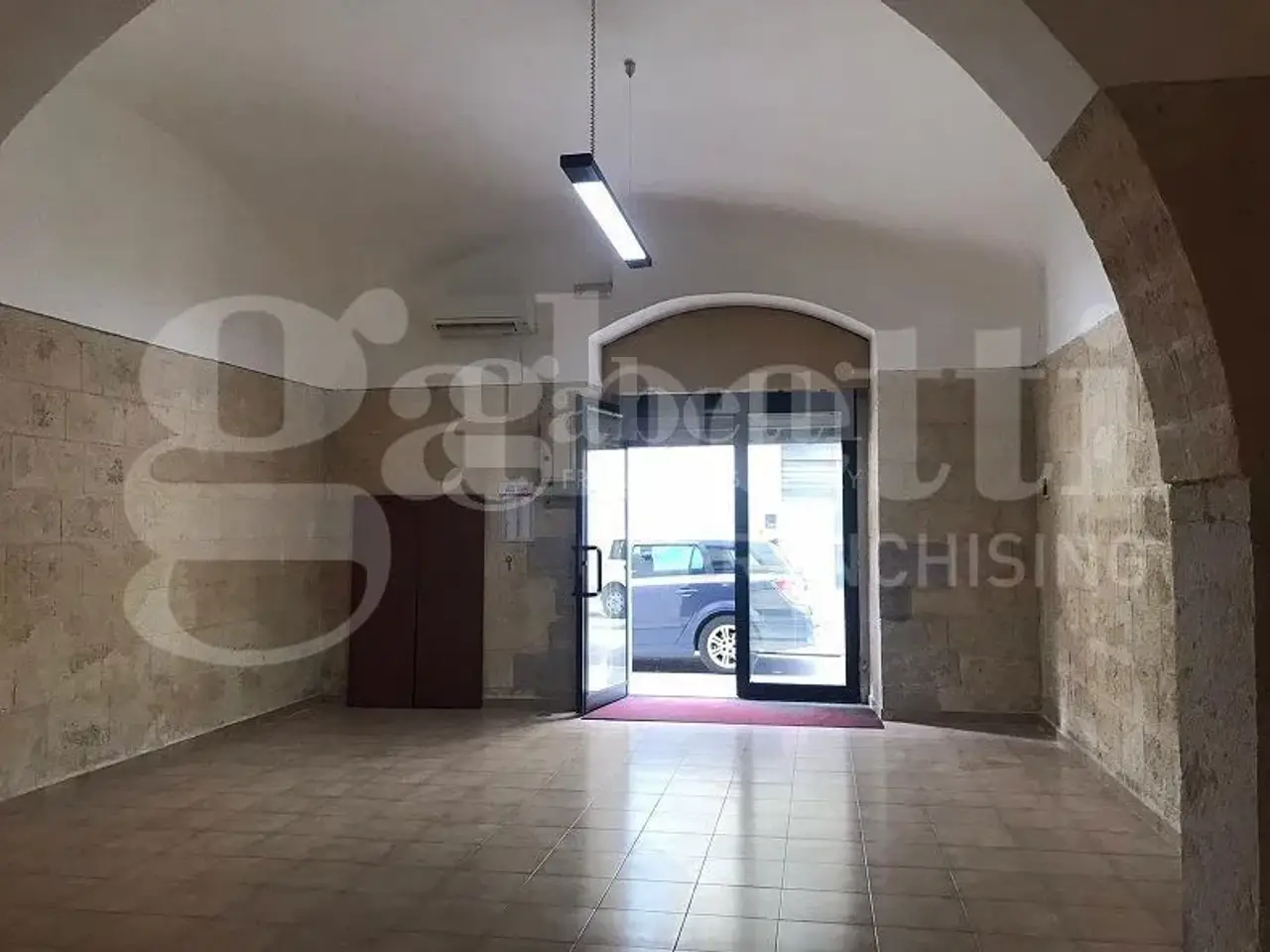 Ufficio in Via Amedeo, Trani, {3} - Foto 1