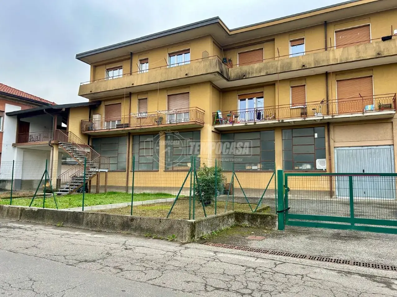 Magazzino in Via Duzioni, Cantu', {3} - Foto 1
