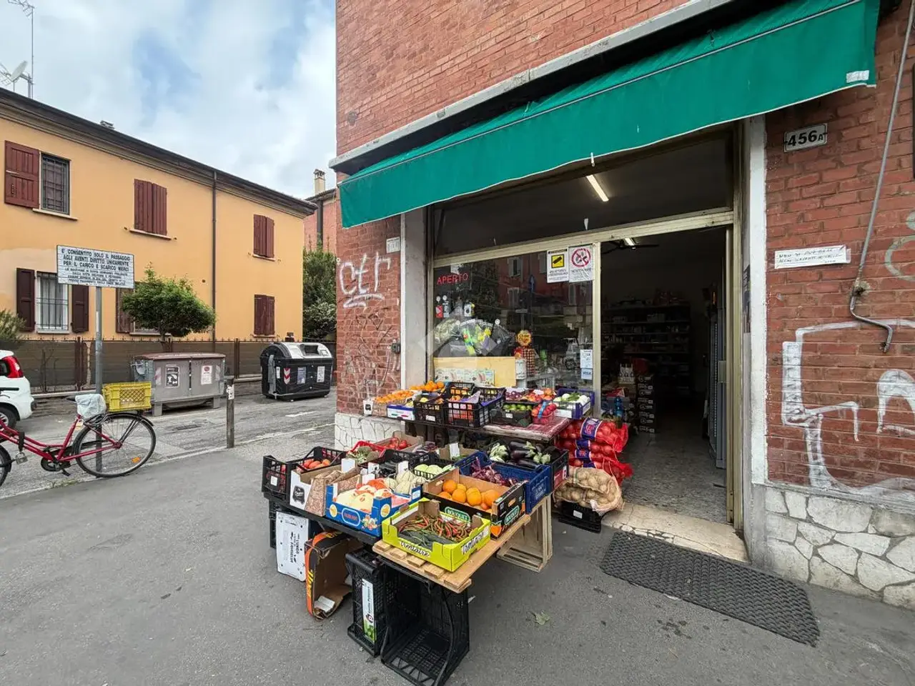Negozio in Via Massarenti 456, Bologna, {3} - Foto 1