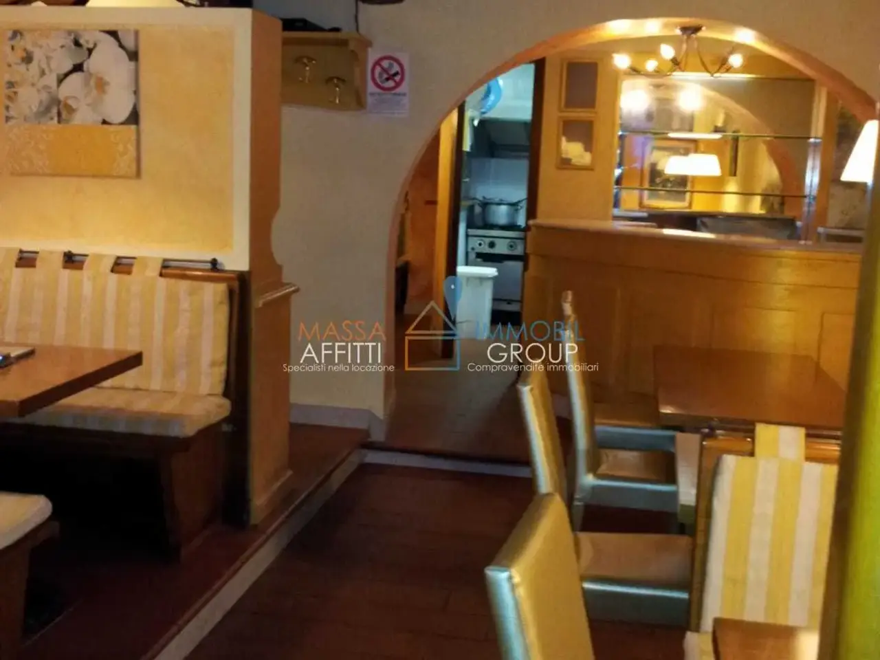 Parcheggio chiuso in Piazza Erbe 15a, Carrara, {3} - Foto 1