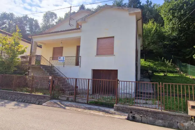 Detached house in Viale della Vittoria, Vittorio Veneto - Photo 1