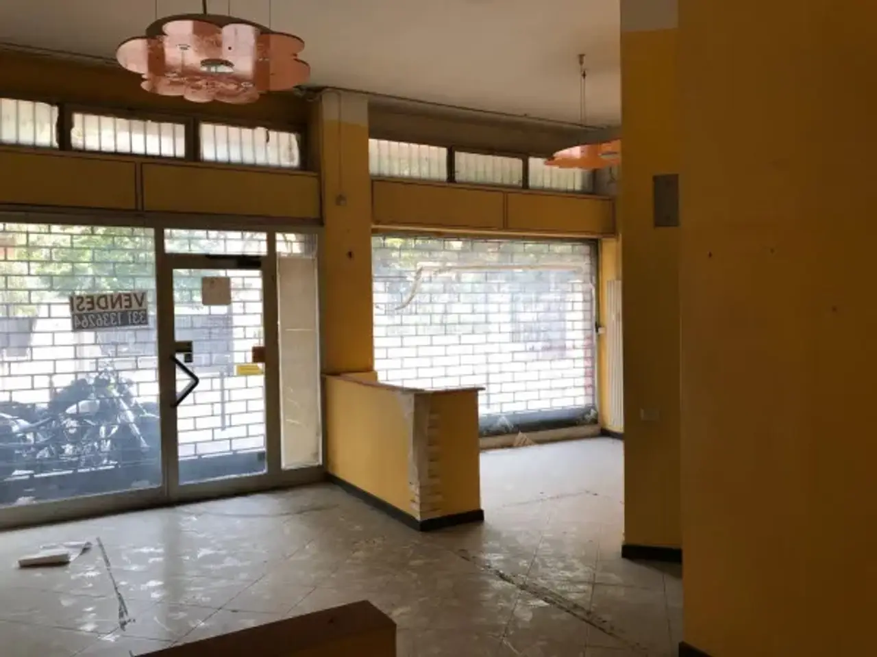 Negozio in Via Sant'Antonio da Padova 42, Cinisello Balsamo, {3} - Foto 2