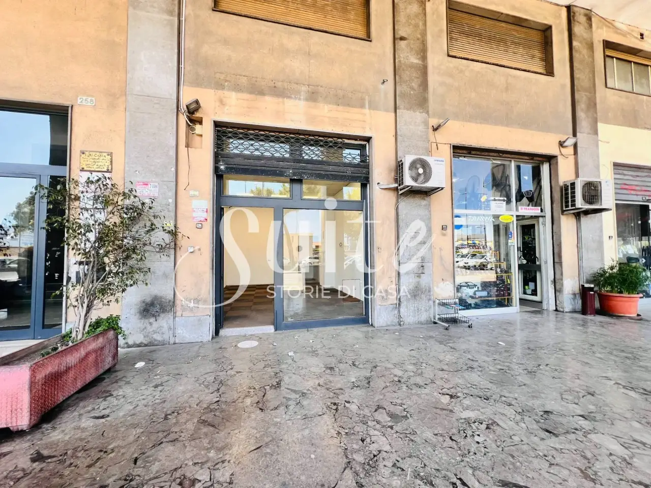 Negozio in Via Francesco Crispi 260, Palermo, {3} - Foto 1