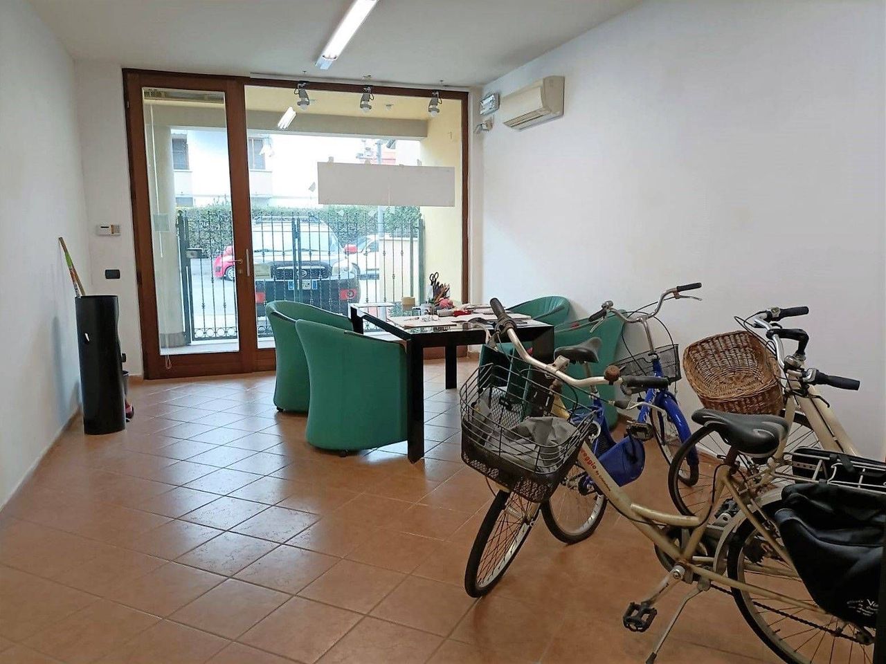 Ufficio condiviso in Via Giovanni Pascoli 100, Viareggio, {3} - Foto 1