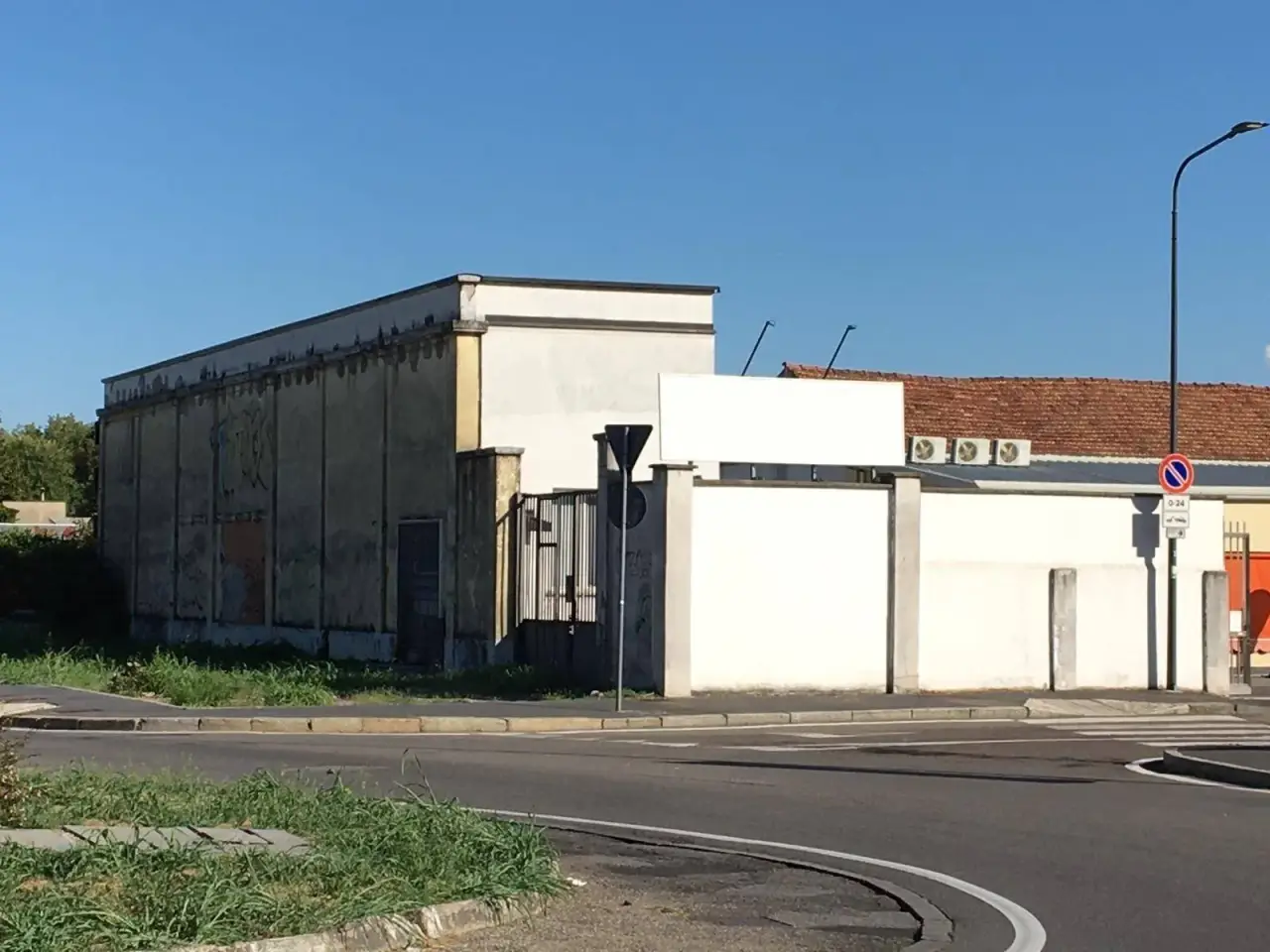 Negozio in Via Gallarate, Milano, {3} - Foto 2