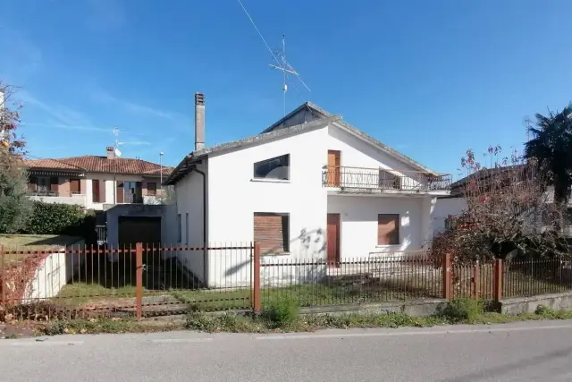 Detached house in Località S. Cesareo 13, Fano - Photo 1