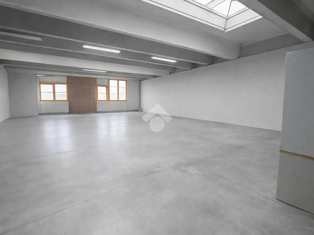 Capannone in Via Vincenzo Brunacci 10, Venezia, {3} - Foto 1