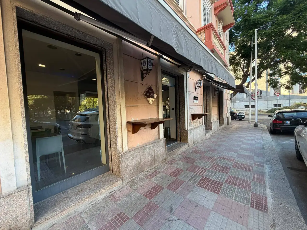 Esercizio commerciale in Via Gianturco, Cagliari, {3} - Foto 1